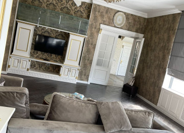 Mehdiabad qəsəbəsində 7 sot torpaqda 3 mərtəbəli hər