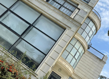 Mehdiabad qəsəbəsində 7 sot torpaqda 3 mərtəbəli hər