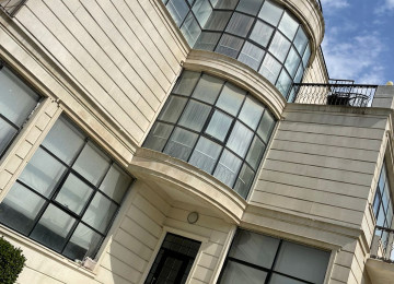 Mehdiabad qəsəbəsində 7 sot torpaqda 3 mərtəbəli hər