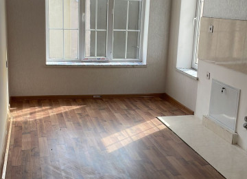 2 Ev satílír torpaq Çixarişi ile Maştaĝa-Vişnyovka yolunda