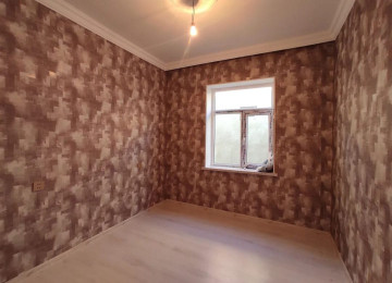 Abseron Rayon Saray qesebesinde yola yaxın 2 sotun