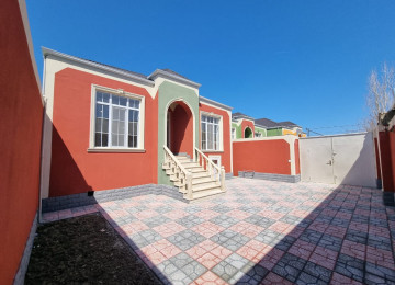 Savalan qes.Marsruta cox yaxin 2,5 sotda 120 kvm.4