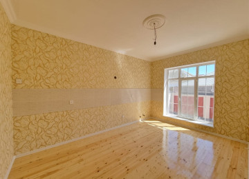 Savalan qes.Marsruta cox yaxin 2,5 sotda 120 kvm.4