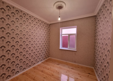 Savalan qes.Marsruta cox yaxin 2,5 sotda 120 kvm.4