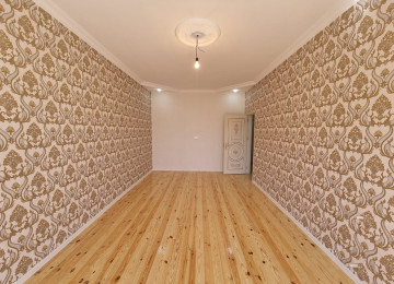 Savalan qes.Marsruta cox yaxin 2,5 sotda 120 kvm.4