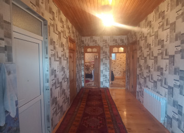 Bine safxoz samsung magazasin yaninda 4 sotda 8 das kursulu