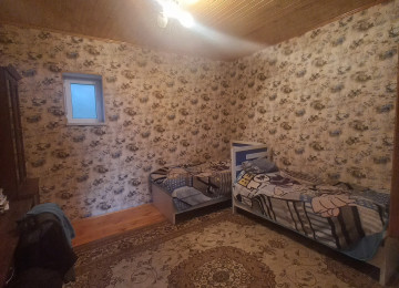 Bine safxoz samsung magazasin yaninda 4 sotda 8 das kursulu