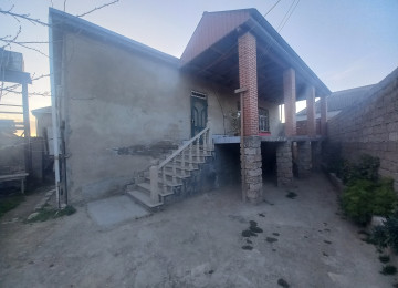 Bine safxoz samsung magazasin yaninda 4 sotda 8 das kursulu