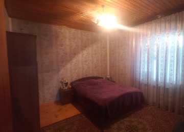 Bine safxoz samsung magazasin yaninda 4 sotda 8 das kursulu