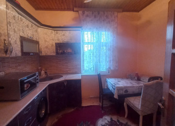 Bine safxoz samsung magazasin yaninda 4 sotda 8 das kursulu