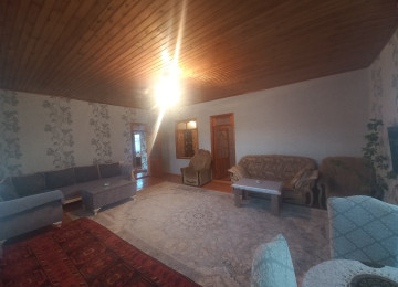 Bine safxoz samsung magazasin yaninda 4 sotda 8 das kursulu