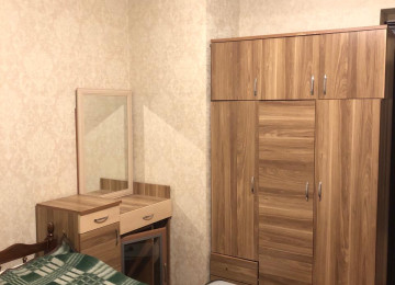 Menzil MELISA PARK da yerlesir. 20 yanvar metrosunun yani.