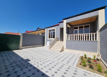 ACİQ EYVANLİ EV SATİLİR. Savalan qes.Marsruta,yola,mektebe