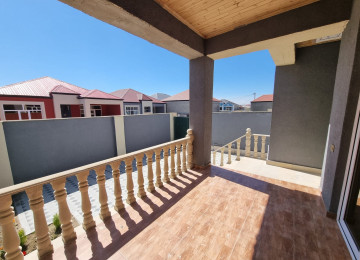 ACİQ EYVANLİ EV SATİLİR. Savalan qes.Marsruta,yola,mektebe