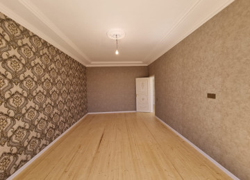 ACİQ EYVANLİ EV SATİLİR. Savalan qes.Marsruta,yola,mektebe