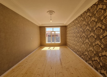 ACİQ EYVANLİ EV SATİLİR. Savalan qes.Marsruta,yola,mektebe