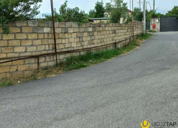 Quba şəhərində 4,5 sot (dörd sot yarım) həyətyanı torpaq
