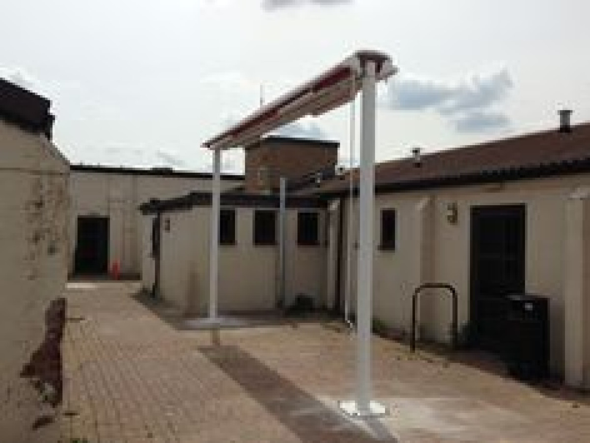 hərəkətli çətir Motorlu markiza. Kasetli markiza. Acılan tent. Kasetli tent