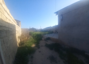 Hovsan puta xeyalar adasi deyilen erazide 4 sotda 2 otaq