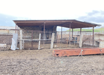 Video və şəkillərdə gördüyünüz bu yataq satılır. Yataq Şəki