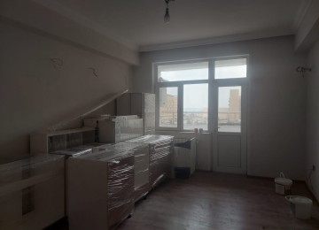 Xətai metrosunun cixişindan Bulvar istiqamətinde yeni