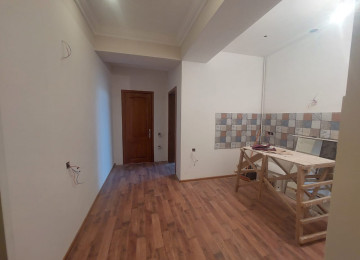 Xətai metrosunun cixişindan Bulvar istiqamətinde yeni