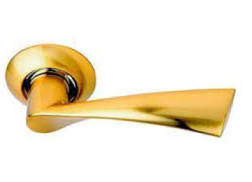 25 il Təcrübəsi olan Usta tərəfindən Bina evlərində Çöl və