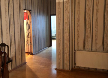 Otag yoldasi xanim axtarilir. Insaatcilar metrosunun