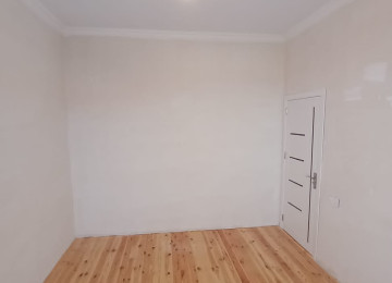 Zabrat qes.Kerpic zavod yolu 118 A marşrutdan 300 metr