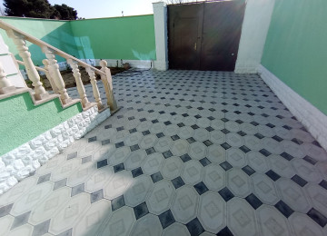 Zabrat qes.Kerpic zavod yolu 118 A marşrutdan 300 metr