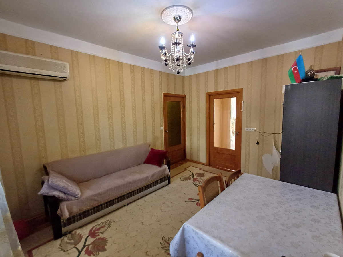 3-cü mikrorayonda 3 otaqlı mənzil 3-cü mikrorayonda 3 otaqlı mənzil Mərtəbə: - 3/5 Sahəsi: -
