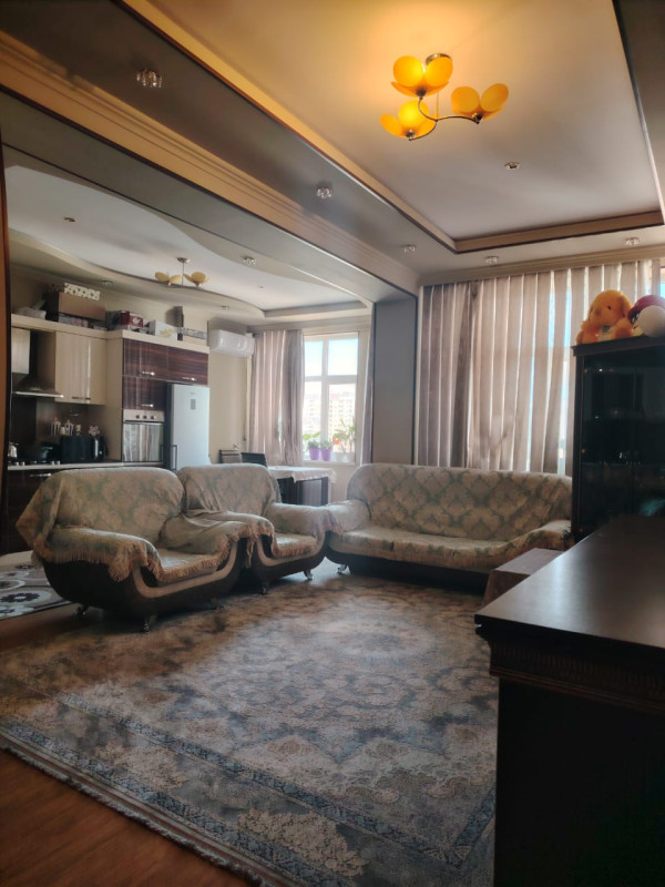 9-cu mikrorayonda 3 otaqlı tam əşyalı mənzil 9-cu mikrorayonda 3 otaqlı tam əşyalı mənzil Lahiyə: - Yeni