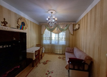 3-cü mikrorayonda 3 otaqlı mənzil Mərtəbə: - 3/5 Sahəsi: -