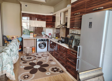 9-cu mikrorayonda 3 otaqlı tam əşyalı mənzil Lahiyə: - Yeni