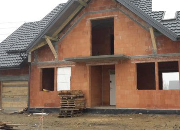 Evlərin tikintisinin qiyməti 280 azn-dən başlayır. Artıq