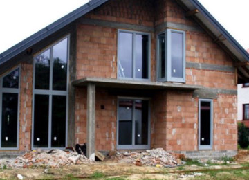 Evlərin tikintisinin qiyməti 280 azn-dən başlayır. Artıq