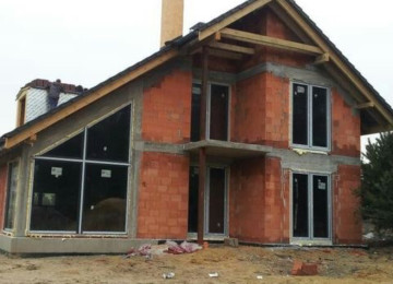 Evlərin tikintisinin qiyməti 280 azn-dən başlayır. Artıq