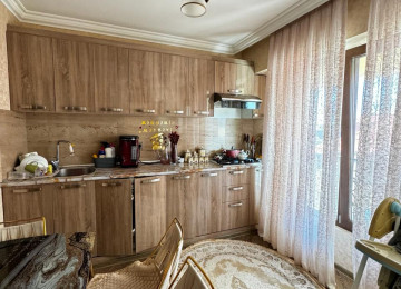 8-ci mikrorayonda 2 otaqlı mənzil Lahiyə: - Yeni tikili