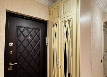 8-ci mikrorayonda 2 otaqlı mənzil Lahiyə: - Yeni tikili