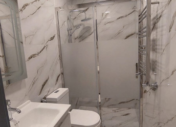 Gənclikdə 2 otaqlı təmirli mənzil Lahiyə: - Yeni Tikili