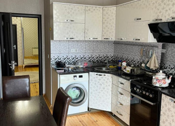 Əhmədlidə 3 otaqlı mənzil Lahiyə: - Yeni Tikili Mərtəbə: -