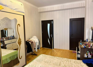 Əhmədlidə 3 otaqlı mənzil Lahiyə: - Yeni Tikili Mərtəbə: -