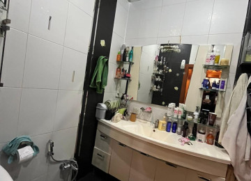 Yasamalda 3 otaqlı mənzil Lahiyə: - Yeni Tikili Mərtəbə: -