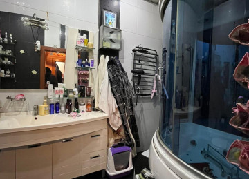 Yasamalda 3 otaqlı mənzil Lahiyə: - Yeni Tikili Mərtəbə: -