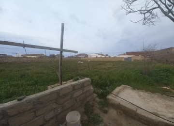 Turkan kendi 20 sotda 2 otaqli heyet evi satiada cox tecili