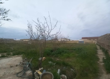 Turkan kendi 20 sotda 2 otaqli heyet evi satiada cox tecili