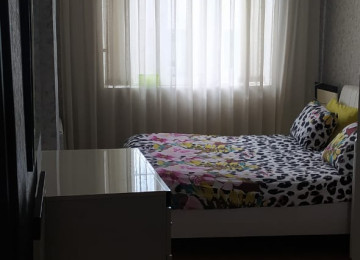 ÜSTÜ BETON MONALİT YAŞAYIŞ SAHƏSİ QANUNİ MƏNZİL LİFT QAPIYA