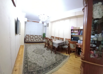 ÜSTÜ BETON MONALİT YAŞAYIŞ SAHƏSİ QANUNİ MƏNZİL LİFT QAPIYA