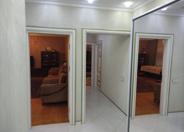 8-ci kilometrdə 5 otaqlı mənzil Lahiyə: - Leninqrad