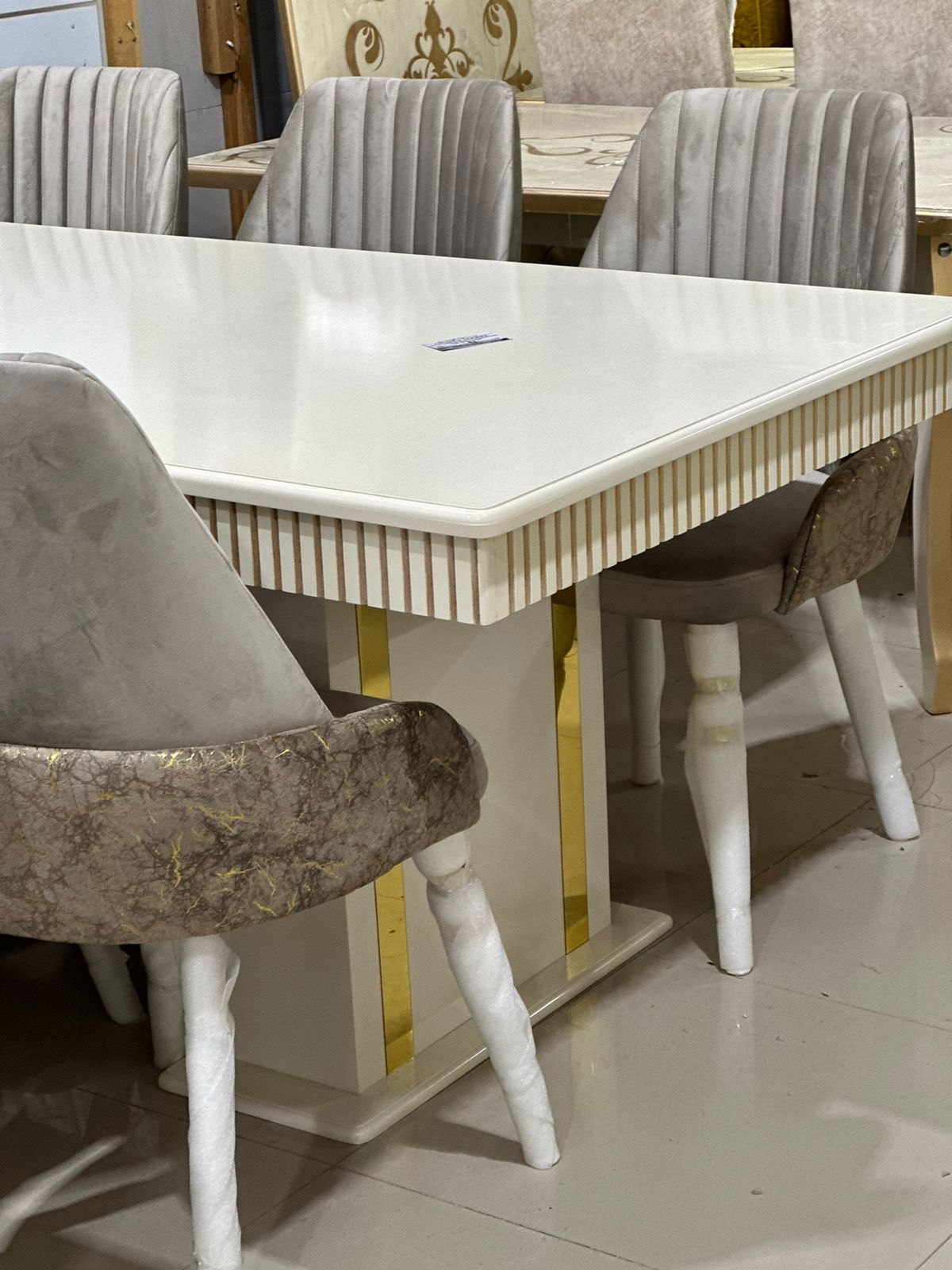 Masa və oturacaqlar dəsti Fabrik istehsalı Anbardan birbaşa